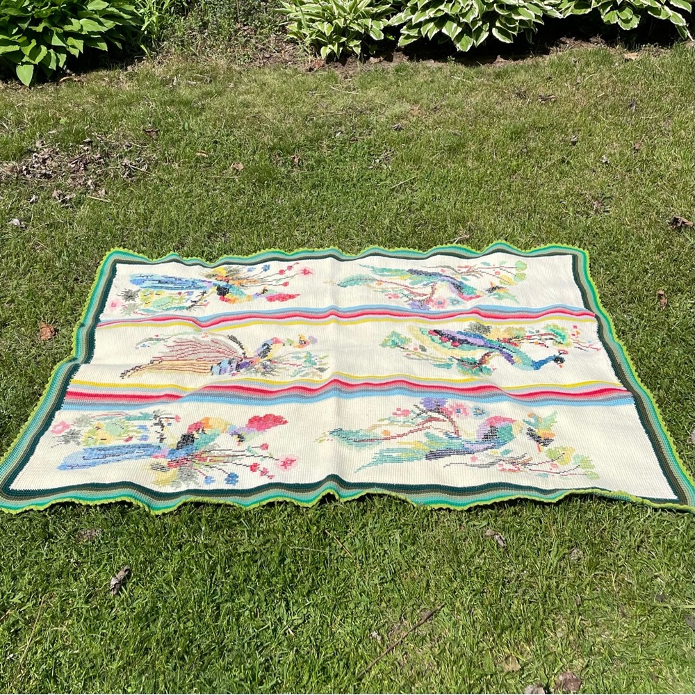 VINTAGE Peacock Bird Handmade Needlepoint Crochet Throw Blanket Afghan - Picture 8 of 11